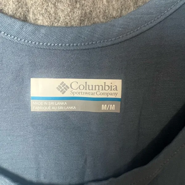 Columbia Women's Size Medium Blue Sleeveless slacks water‎ knit Tank Top - Image 3