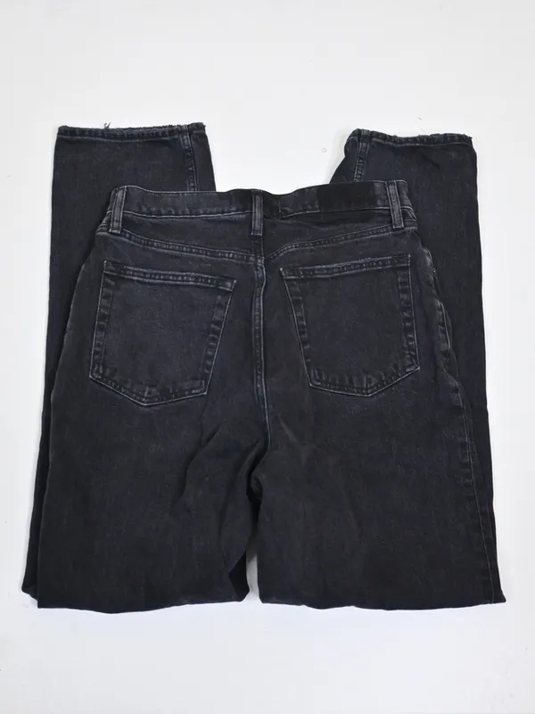 Abercrombie & Fitch Women's 30/10 The 90's Straight Ultra High Rise Jean Black - Image 5