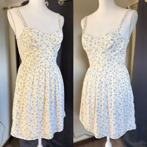 Abercrombie & Fitch Cream and Blue Floral Bustier Mini Dress Womens Small - Image 12