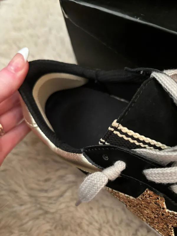 ShuShop Sneakers - Image 4