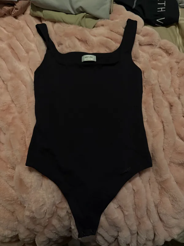 Aritzia Babaton Bodysuit Contour - Image 2