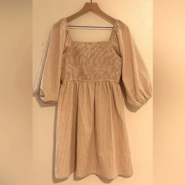 BIBI | Taupe Striped Smocked Puff Sleeve Dress - Image 4