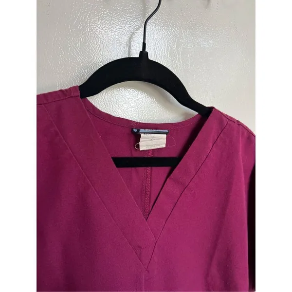 Cherokee Workwear Wine Scrub Top Woman’s Size XS - Image 4
