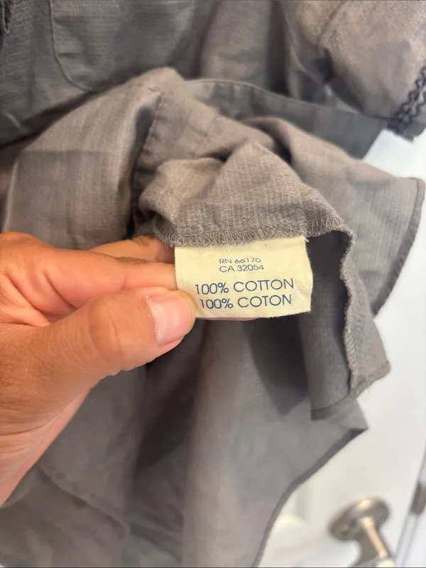 Edme & Esyllte Anthropologie Gray Cotton Ruffle Button Blouse Size 2 - Image 3