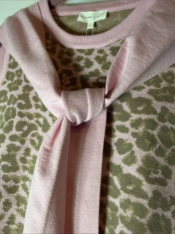 entro Pink and Brown Leopard Knit with Attached Tie Boutique Sweater Vest - Image 4