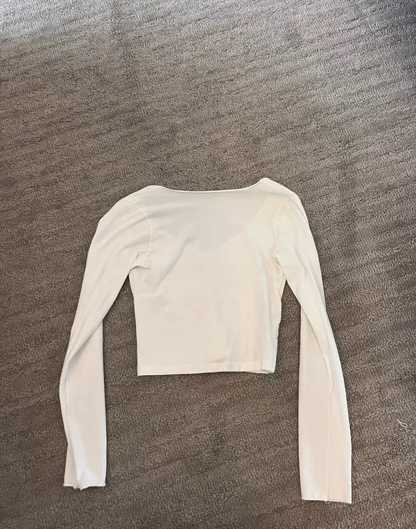 Brandy Melville White Gina Long Sleeve Top - Image 2