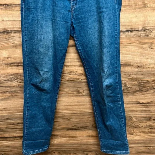 Michael Kors size 10 boyfriend jeans‎ - Image 7