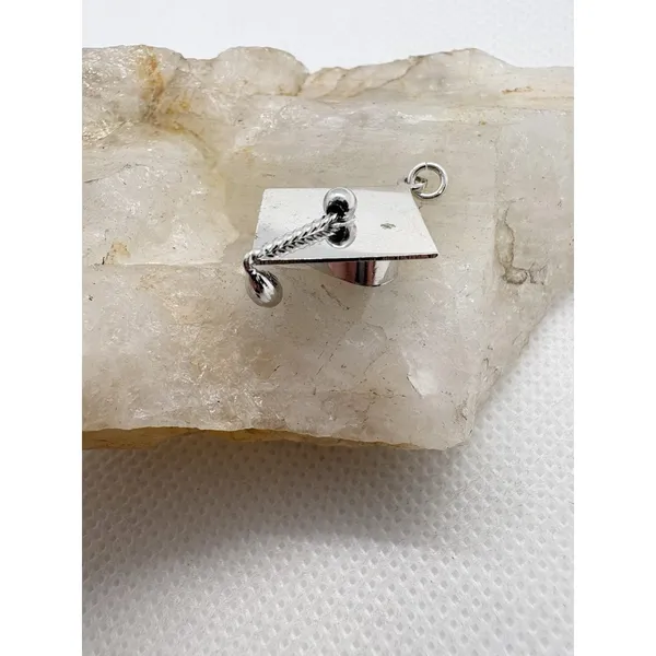 Vintage Sterling Silver Graduation Cap 3D Charm Tassel Graduate School‎ Diploma - Image 4