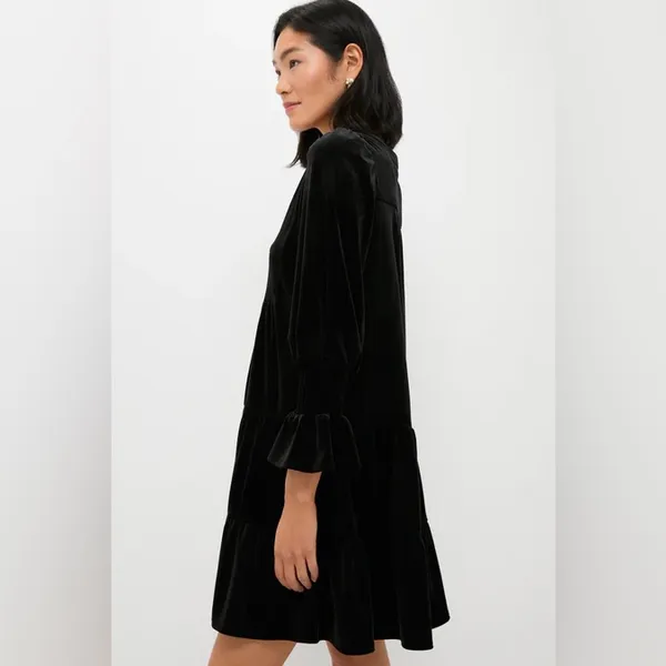 Pomander Place Black Velvet ‘Kenzo’ V Neck Tiered Long Sleeve Dress, Size XL - Image 8