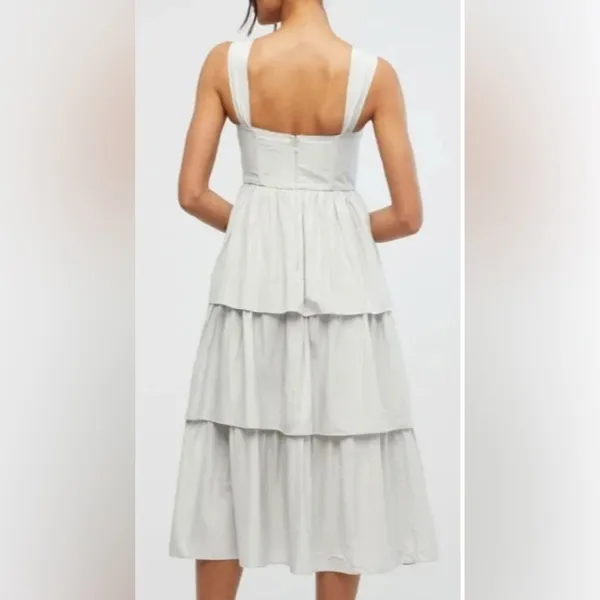 WeWoreWhat Light Gray / Light Blue Tiered Midi Size 6 - Image 2