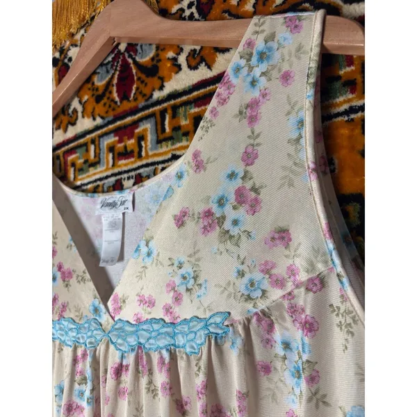 80s Vintage Vanity Fair Plus Size Floral Slip Nightgown 2X Coquette - Image 4
