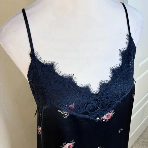Abercrombie & Fitch Navy Floral Satin Slip Dress Eyelash Lace Sz S💛 - Image 4