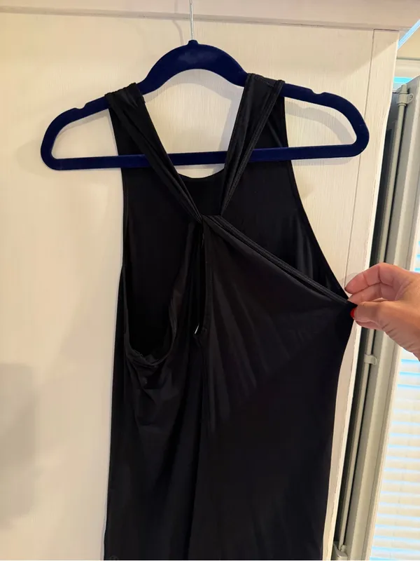 Lululemon black tank top! Size 2! - Image 2