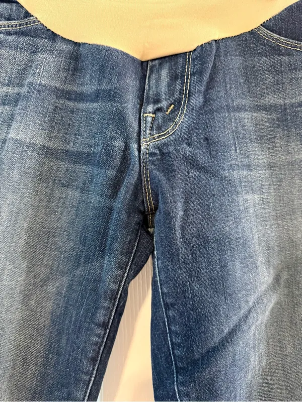 Mother Dark Blue Maternity Jeans with Beige Waistband Size 26 - Image 2