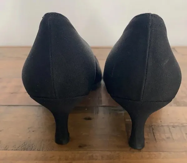 Stuart Weitzman Women’s Black Sequence Dressy Formal Low Pumps Kitten Heel 7 - Image 4