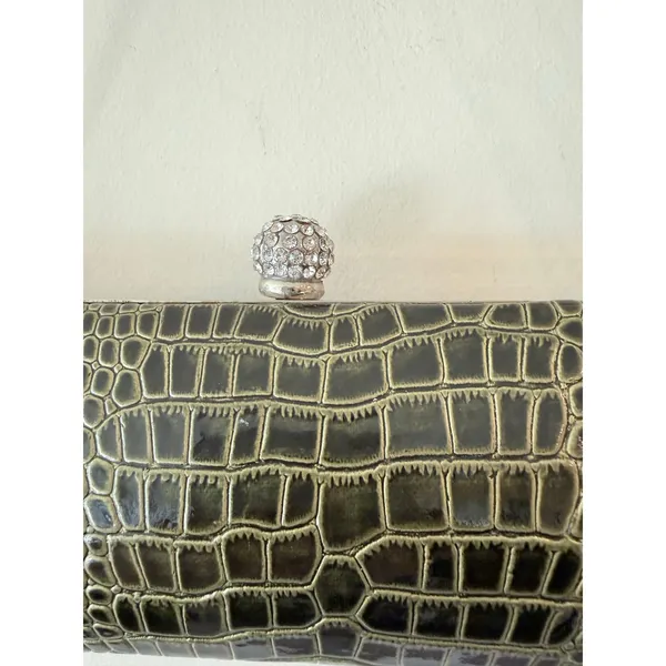 Mod Clutch Bag Women's Green Detachable Strap Clasp Closure Crocodile Embossed - Image 5