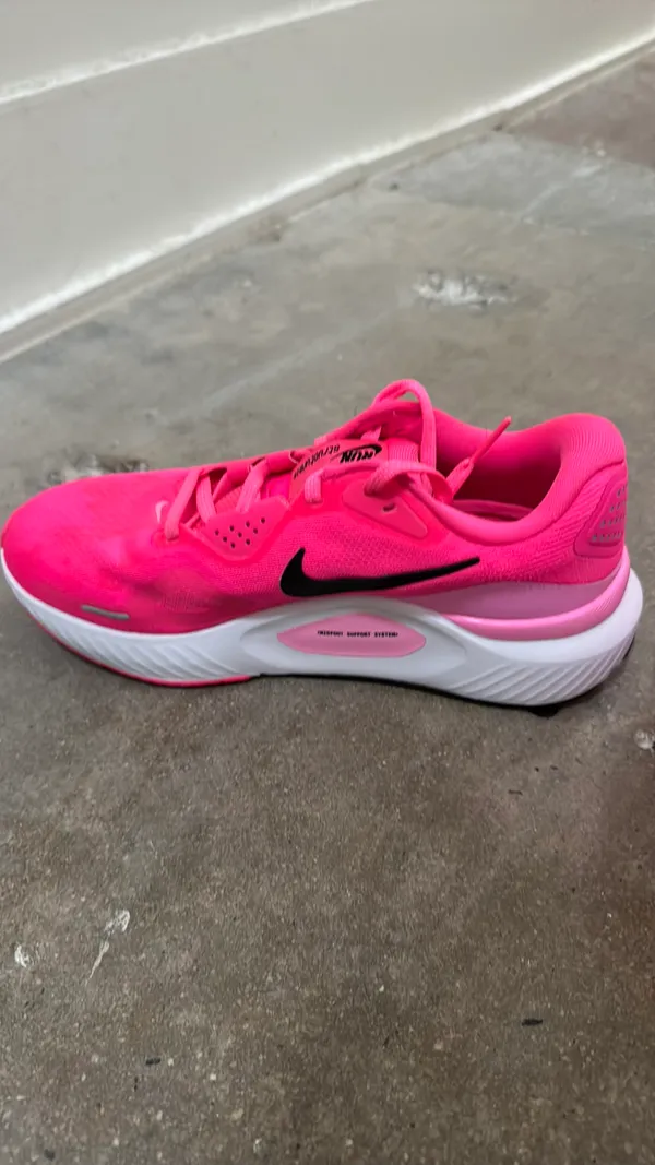 Nike Structure 26 Women’s sneakers - Image 2