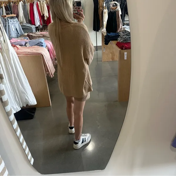 Women's Tan Knit SET Size M - Image 3