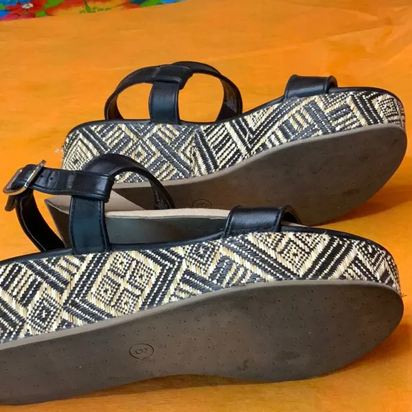 DV wedges Black Size 8 - Image 2