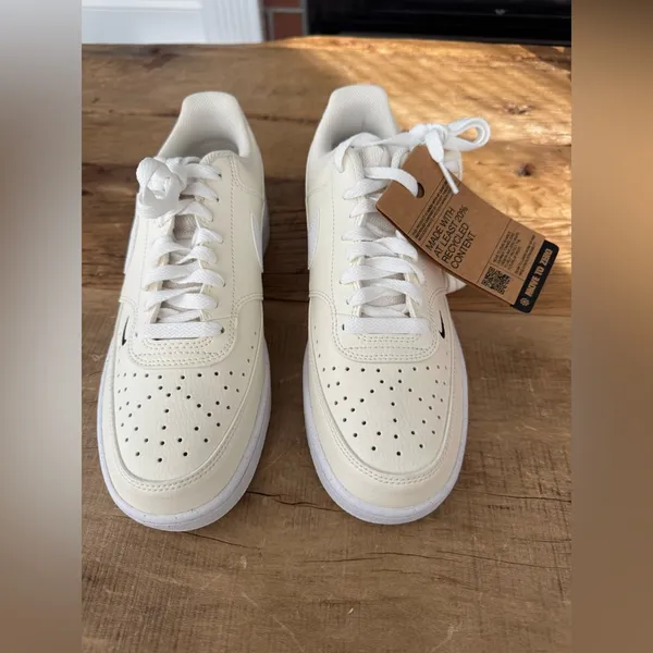 NEW IN BOX Women’s Nike Court Vision Lo NN low ~ white/pale-ivory-black ~ 10 - Image 5