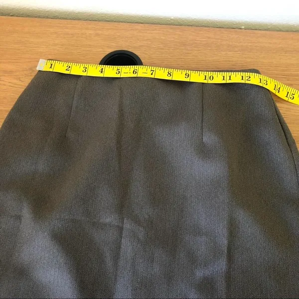Grey schoolgirl office core aline mini skirt Measurement in pics Excellent condition, no noticeable flaws - Image 2