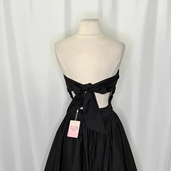 NWT!! HELLO MOLLY Upon A Cloud Strapless Bubble Midi Dress Solid Black X-Small‎ - Image 9