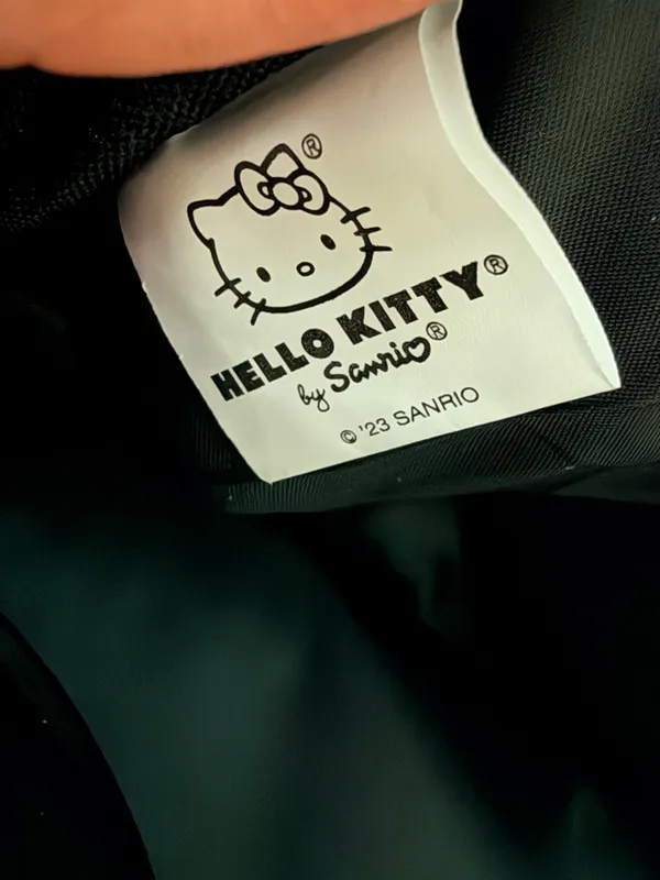 Hello Kitty White Cosmetic Pouch with Pink Bow Accent - Image 4