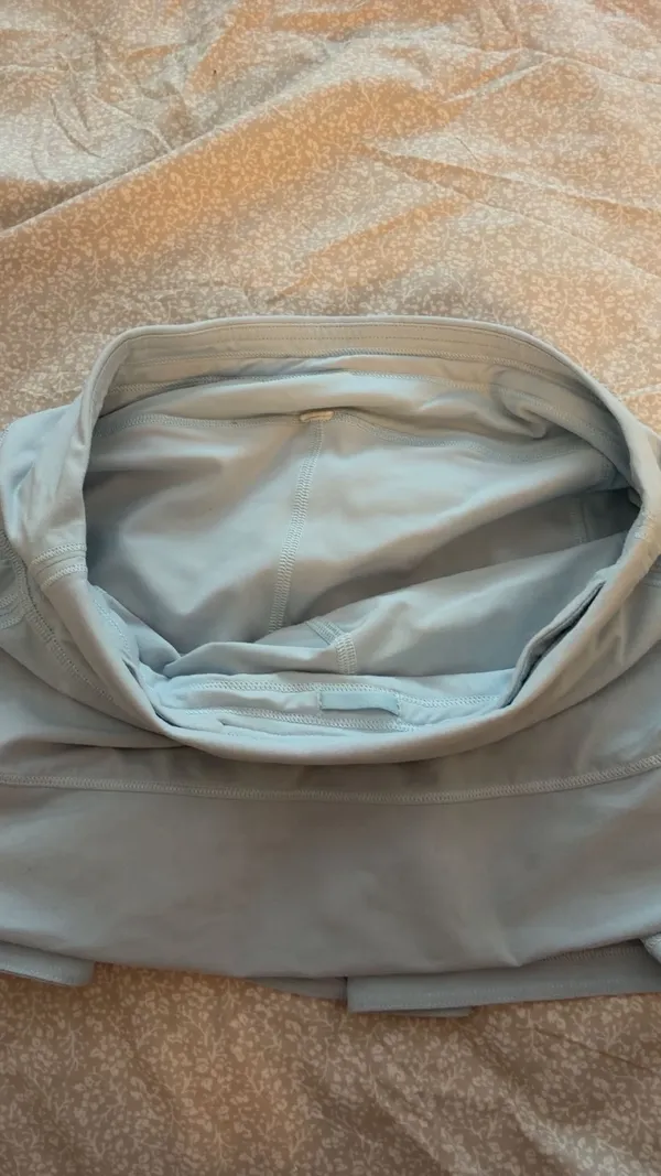 Lululemon skirt powder blue - Image 4