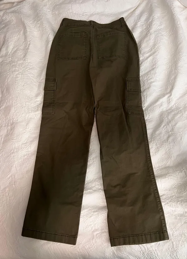 Hollister Cargo Jeans - Image 3