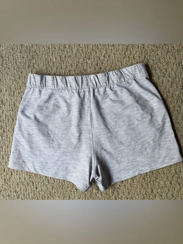 🍋 LULULEMON On The Fly Shorts 2.5” Size 12 W7AT0S - Image 4