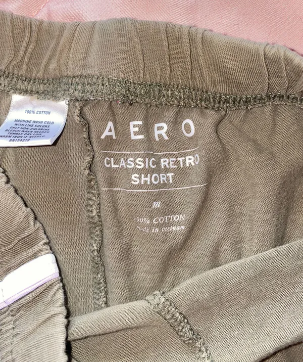 Aeropostale Green Shorts - Image 2