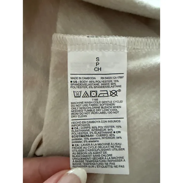 Old Navy Beige CloudComfy Extra High-Rise Crossover Waist Skort Small - Image 6
