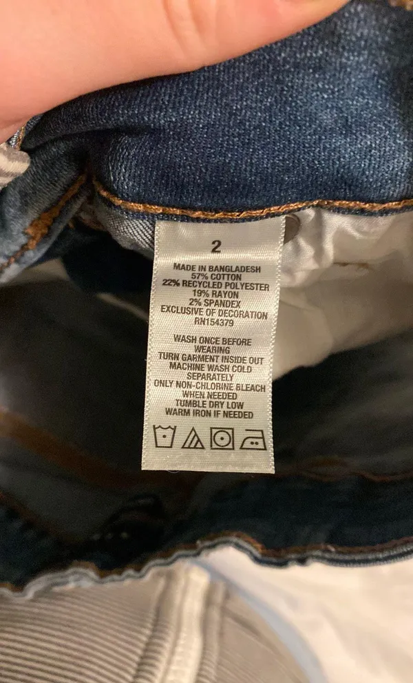 Aeropostale Low Rise Midi Denim Shorts - Image 3