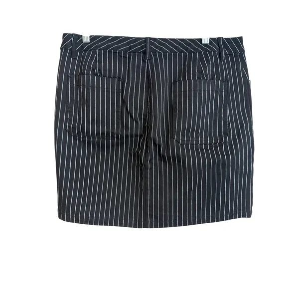 Tripp NYC black and white stripped denim skirt size 12 - Image 2