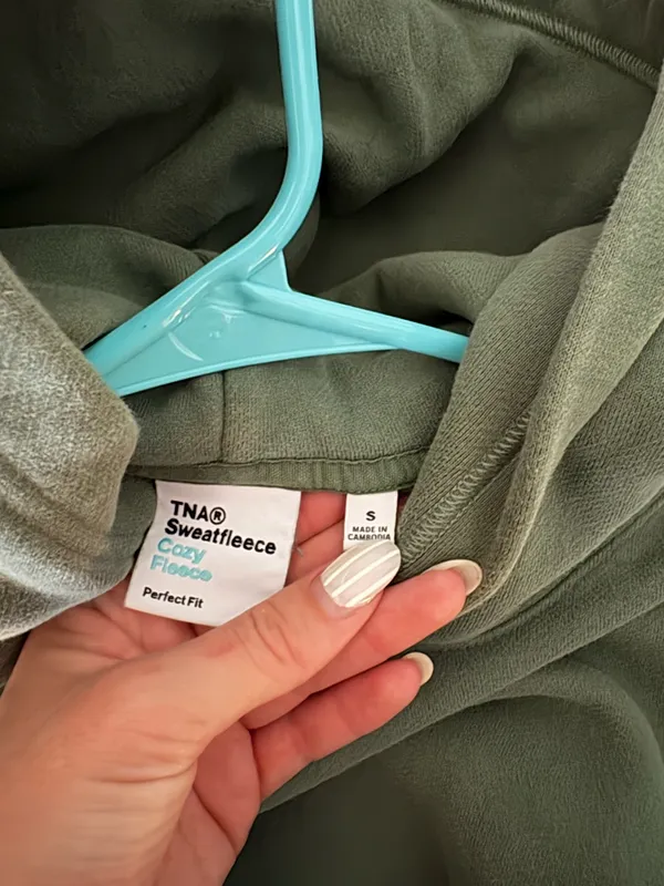 Aritzia TNA Hoodie Perfect Fit Sweatfleece - Image 4
