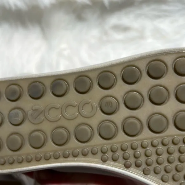 ECCO Womens White Leather Golf‎ shoes Size 9. B72 - Image 10