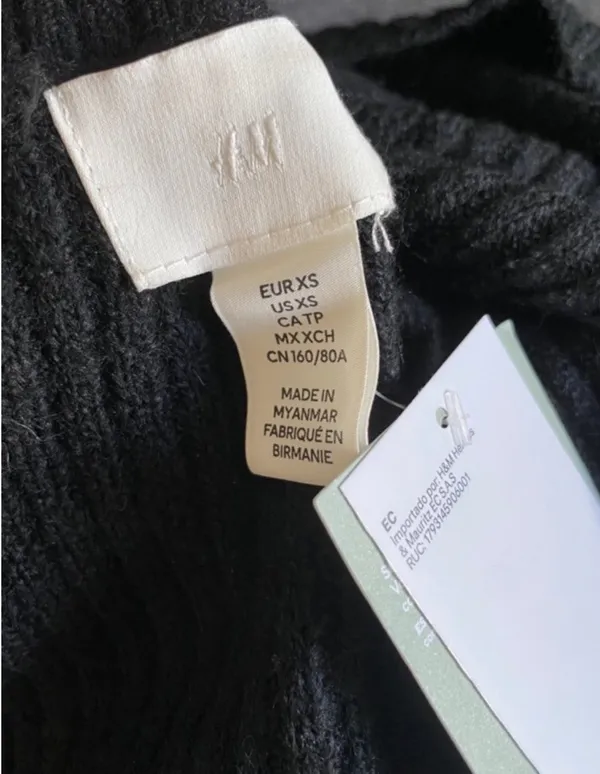 NWT H&M black sweater  - Image 4