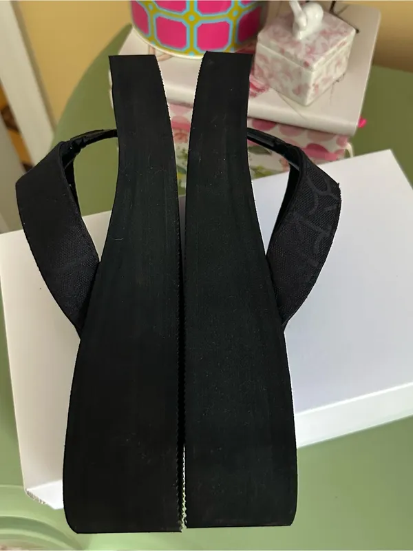 Calvin Klein Women's Mulan Logo Black Wedge Thong Slides Sandals Size 10 NIB - Image 6