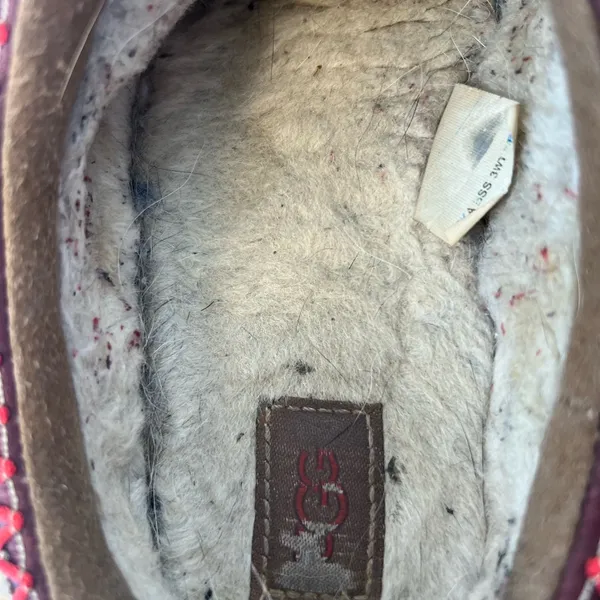 UGG Tasman women size 6 - Image 10