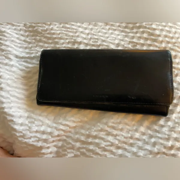Coach Classic Black Leather Wallet - Image 15