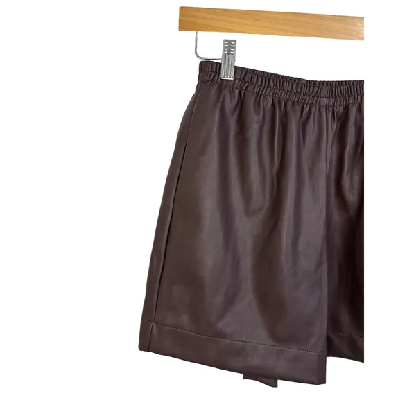 Avec Les Filles‎ faux leather brown shorts size XS - Image 2