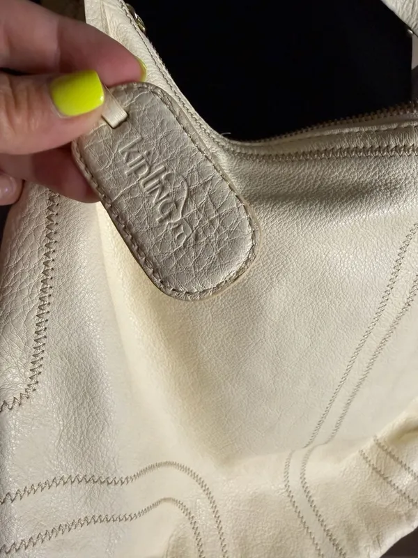 Kipling Luxury Collection White Pebbled Leather Hobo Shoulder Bag w/ Stitching - Image 4