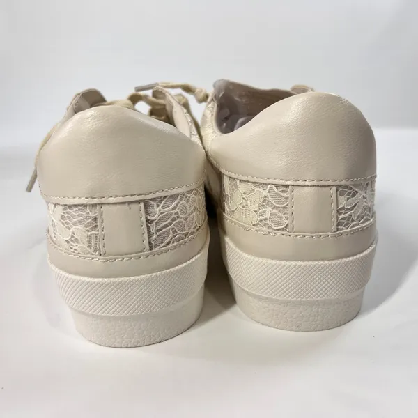 Dolce Vita Harryson Women's 9‎ Cream Lace Panel Sneakers Casual Shoes Gum Sole - Image 8