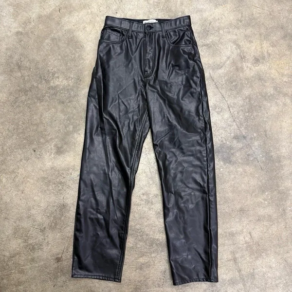Abercrombie & Fitch Vegan Leather 90s Straight Pant 6L - Image 4