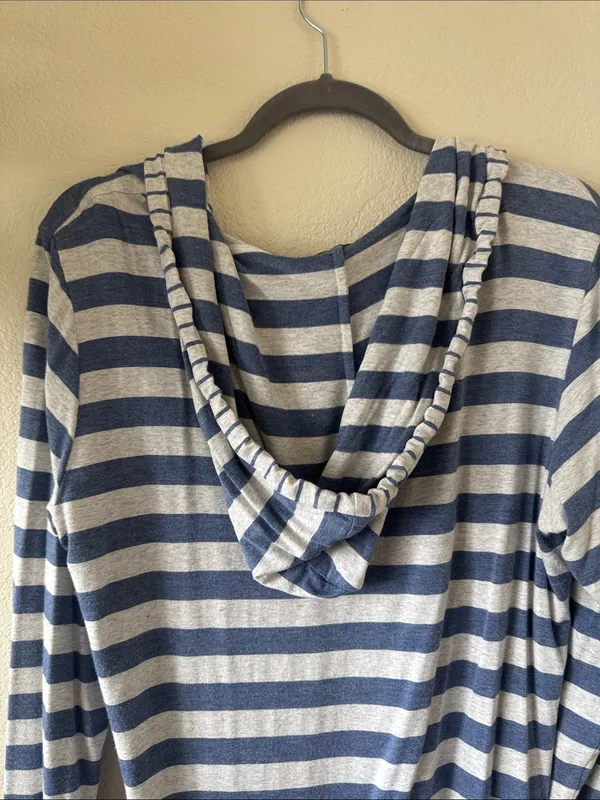 Tommy Bahama blue and gray striped hooded swimsuit coverup, size L - Image 4