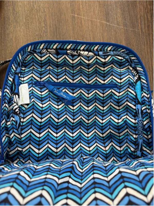 Women's Vera Bradley Quilted Floral Backpack One Size Blue White - Image 10