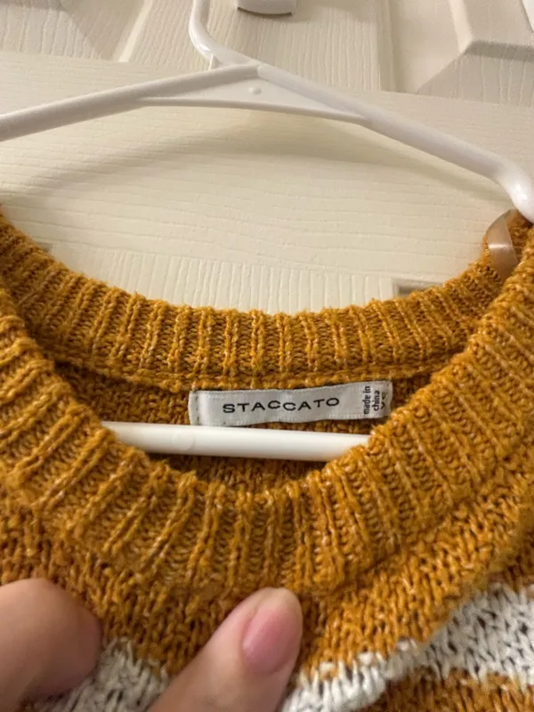 Staccato Yellow Mustard Sweater - Image 3
