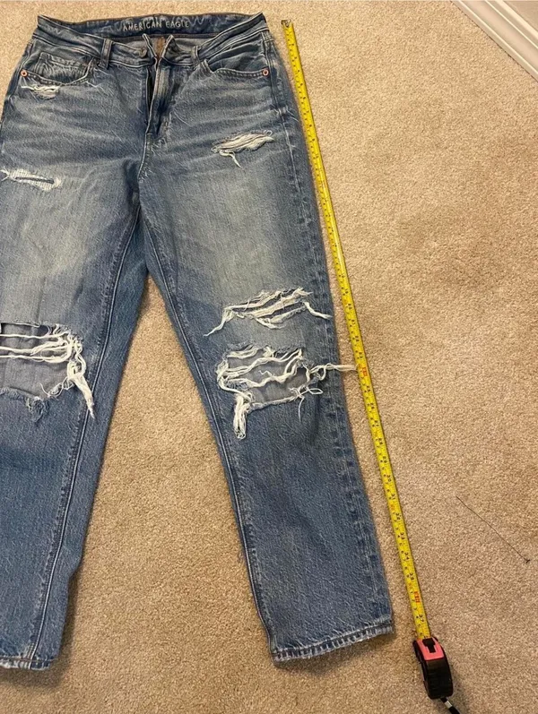 American Eagle Regular Mom Jeans - Image 2
