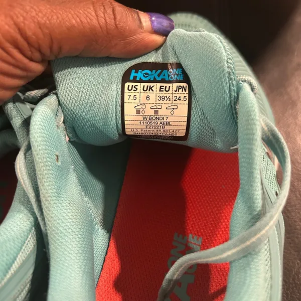 Hoka One One Women's Bondi 7 Teal Athletic Shoes please see stain - Image 8