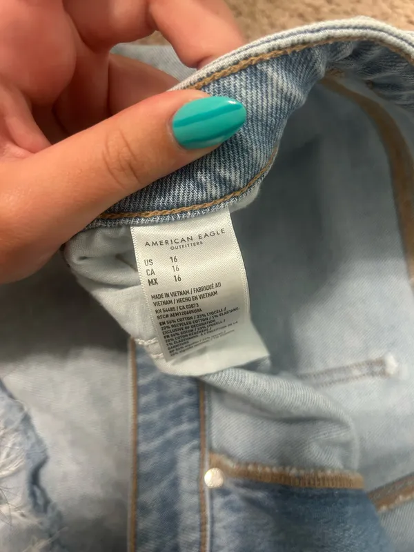 American Eagle Shorts - Image 3